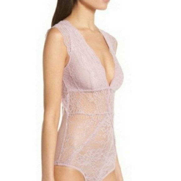 Beautiful Dawn Pink Lace Bodysuits - Picture 3 of 5